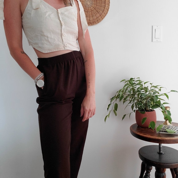 Linen cream-colored button-down crop top - Picture 7 of 8